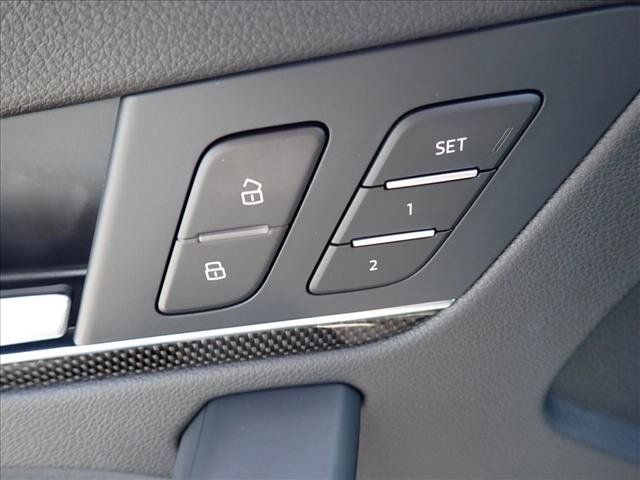 Used 2022 Audi SQ5 Premium w/ Convenience Package AWD/4WD image 14