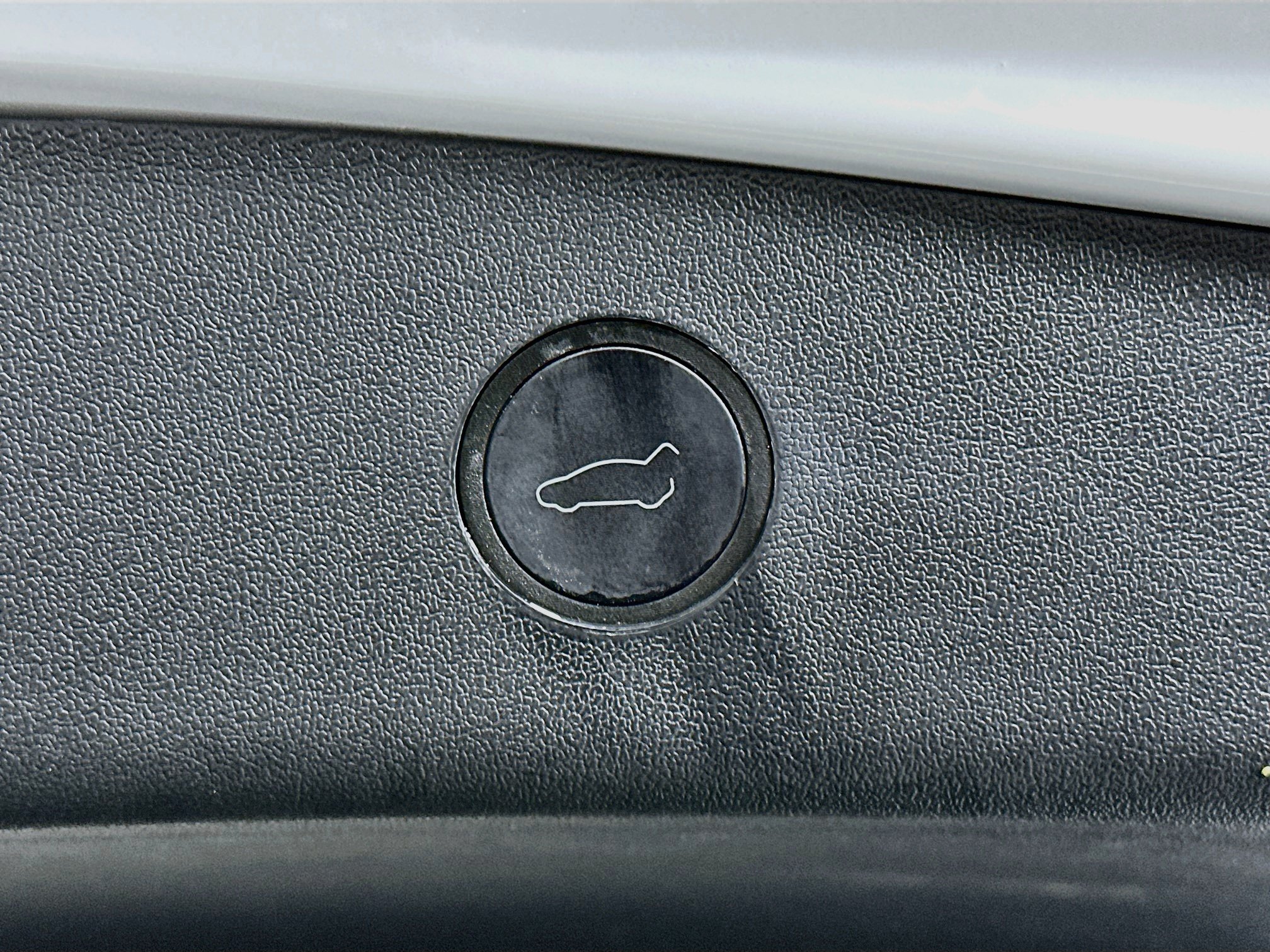 Used 2023 Tesla Model 3 Standard Range RWD image 29