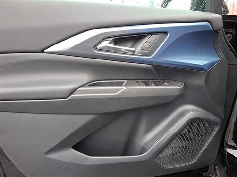 New 2026 Chevrolet Equinox EV LT image 8