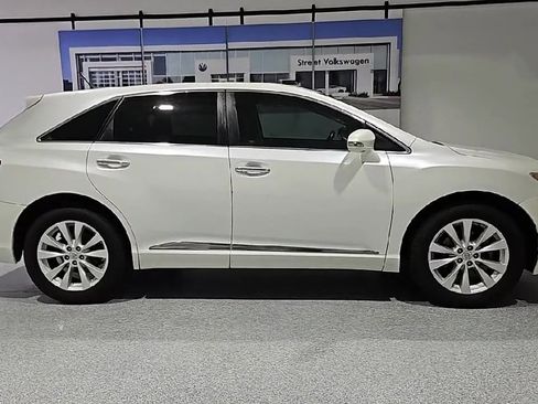 Used 2013 Toyota Venza XLE FWD image 9