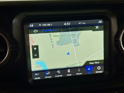 Used 2022 Jeep Wrangler Unlimited Sahara w/ Cold Weather Group image 2