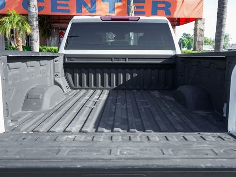 Used 2024 Chevrolet Silverado 2500 Custom w/ Custom Convenience Package image 8