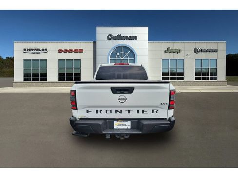 Used 2022 Nissan Frontier S w/ Technology Package AWD/4WD image 4