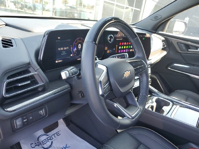 Used 2025 Chevrolet Traverse High Country FWD image 20