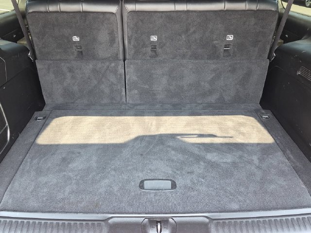 Used 2024 Jeep Wagoneer L Series II w/ Flexible Seating Group AWD/4WD image 7