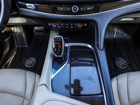 Used 2018 Buick Enclave Premium w/ Experience Buick Package image 29