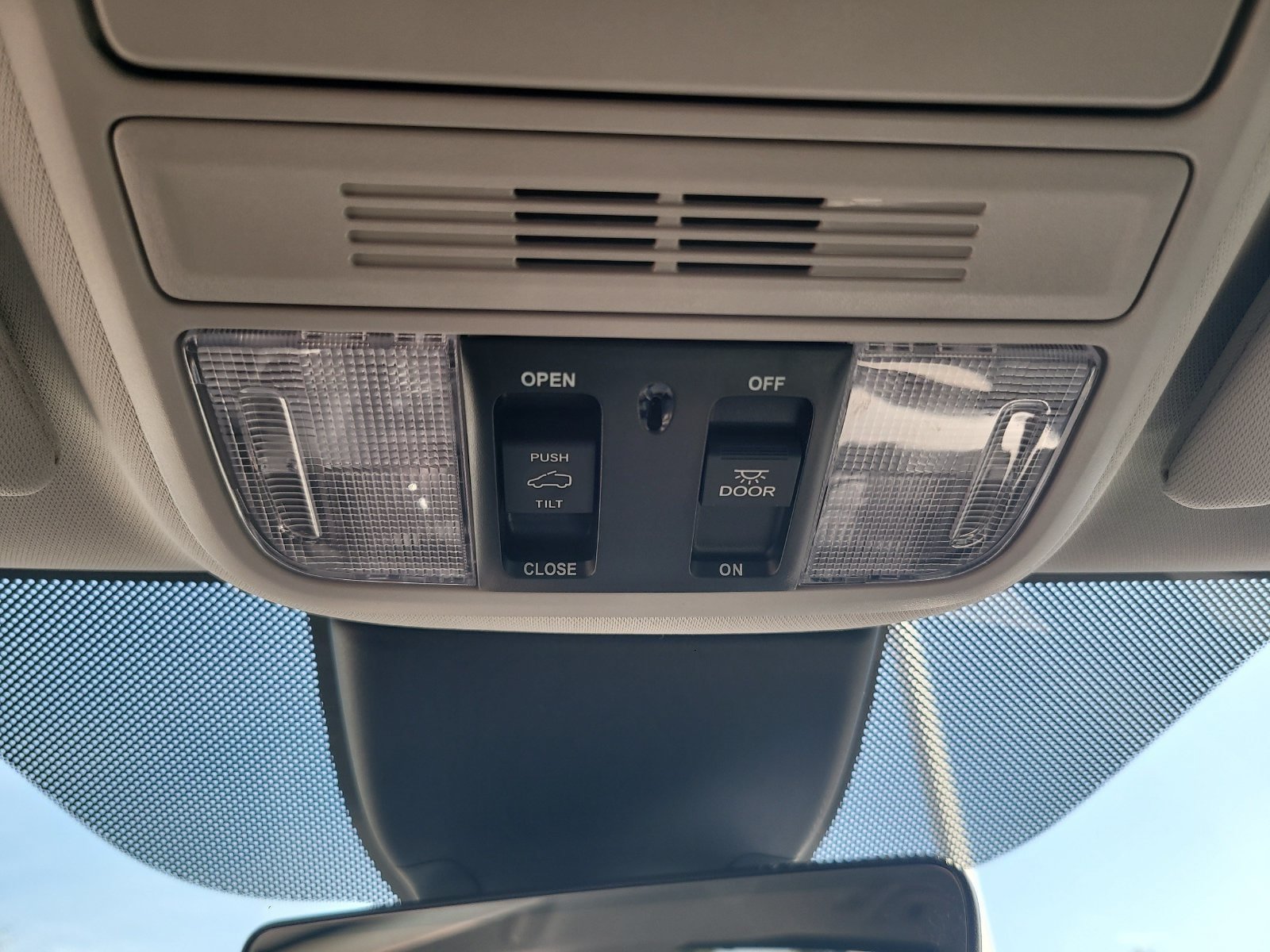 New 2027 Honda Odyssey Touring image 20