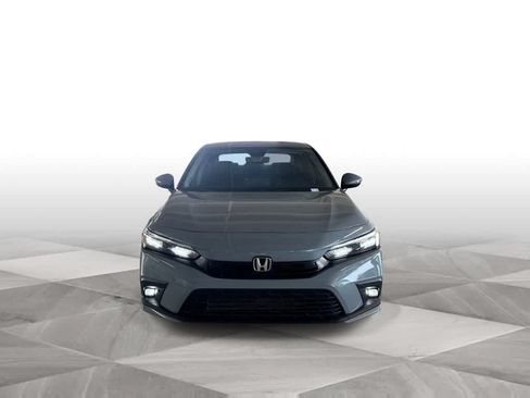 Used 2024 Honda Civic Touring image 3