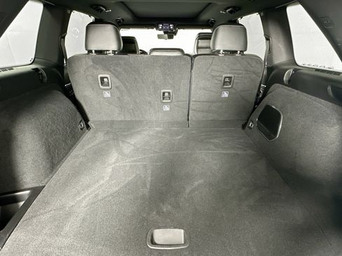 Used 2022 Jeep Grand Cherokee Overland w/ Luxury Tech Group IV image 28