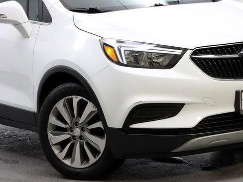 Used 2018 Buick Encore Preferred image 3