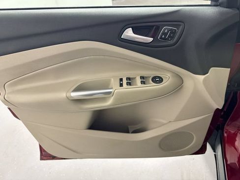 Used 2015 Ford Escape Titanium w/ Equipment Group 301A FWD image 21