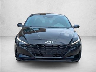 Used 2023 Hyundai Elantra SEL w/ Convenience Package FWD video 2