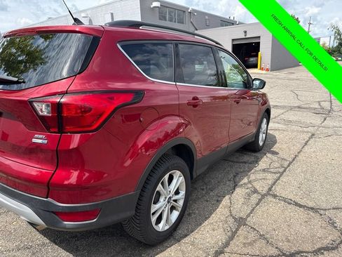 Used 2019 Ford Escape SEL AWD/4WD image 10