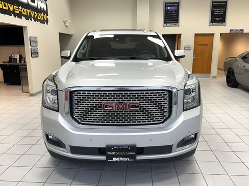 Used 2015 GMC Yukon Denali w/ Premium Package image 3