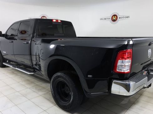 Used 2022 RAM 3500 Tradesman RWD image 4