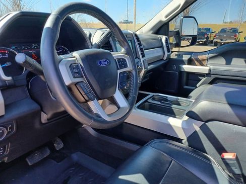 Used 2019 Ford F350 Lariat w/ Lariat Ultimate Package AWD/4WD image 16