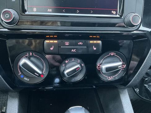 Used 2018 Volkswagen Jetta Sport image 48