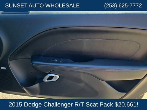 Used 2015 Dodge Challenger R/T Scat Pack w/ Leather Interior Group RWD image 21