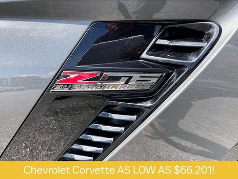 Used 2016 Chevrolet Corvette Z06 w/ 3LZ Preferred Equipment Group RWD image 7