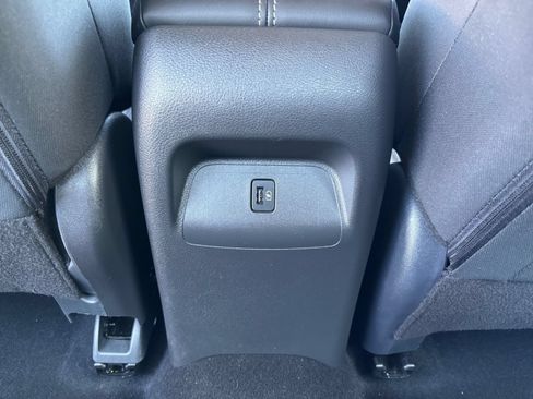 Used 2025 Nissan Sentra SV FWD image 22