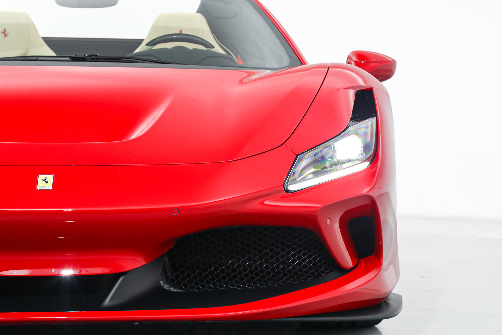 Certified 2022 Ferrari F8 Tributo RWD image 15