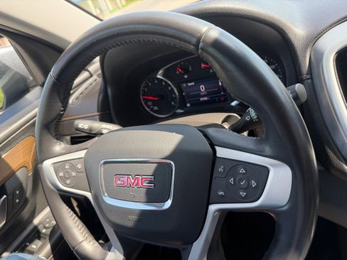 Used 2020 GMC Terrain SLE w/ Driver Convenience Package AWD/4WD image 38