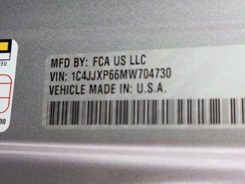 Used 2021 Jeep Wrangler Unlimited Sahara w/ Cold Weather Group image 28