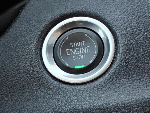 Used 2022 Cadillac XT4 Sport FWD image 16