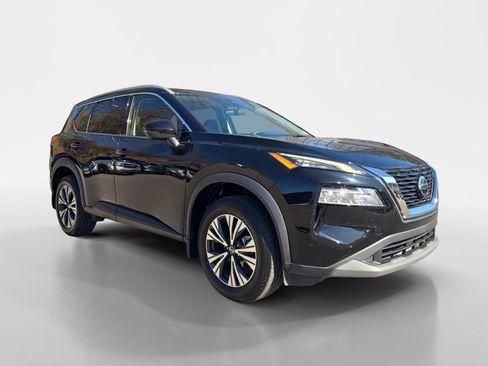 Used 2021 Nissan Rogue SV w/ Premium Package image 7
