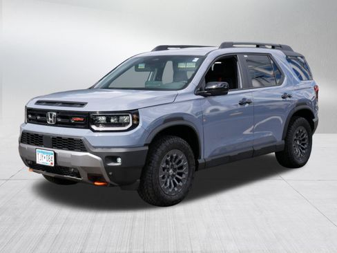 Certified 2026 Honda Passport TrailSport image 3