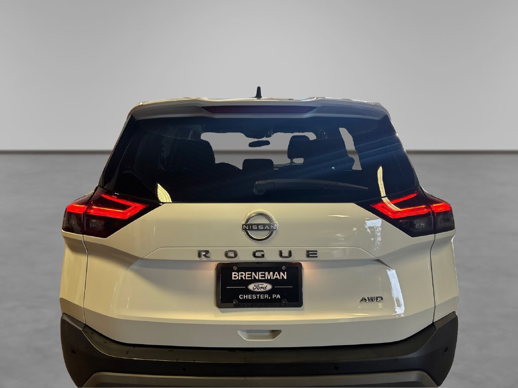 Used 2023 Nissan Rogue S AWD/4WD image 17
