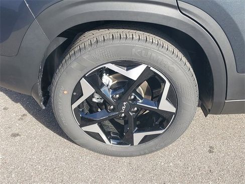 New 2026 Kia Seltos S image 38