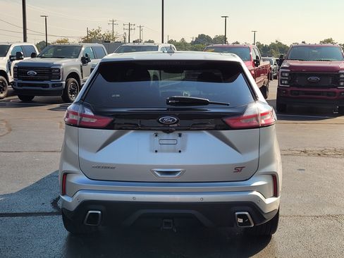 Used 2019 Ford Edge ST w/ Equipment Group 401A AWD/4WD image 5
