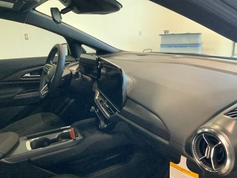 New 2026 Chevrolet Equinox EV LT w/ Comfort Package image 23