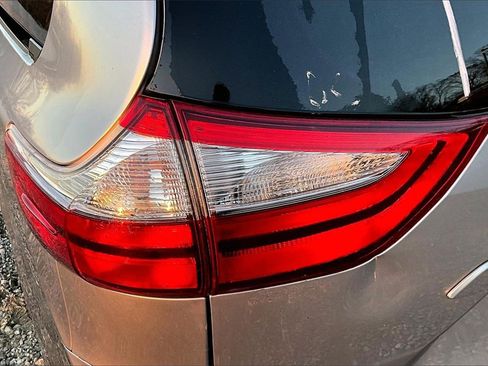 Used 2018 Toyota Sienna XLE w/ XLE Navigation Package image 30