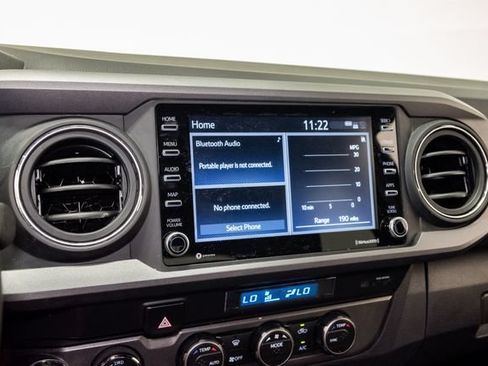 Used 2022 Toyota Tacoma TRD Sport w/ Technology Package AWD/4WD image 19