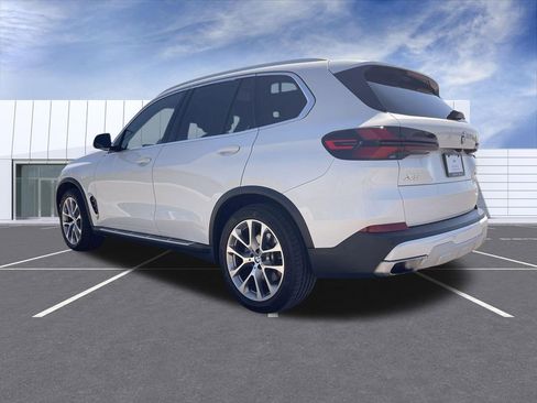Used 2024 BMW X5 xDrive40i AWD/4WD image 6