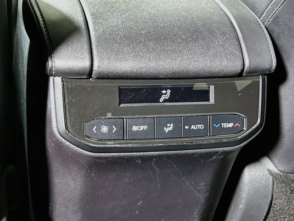 Used 2021 Toyota Highlander XSE AWD/4WD image 23