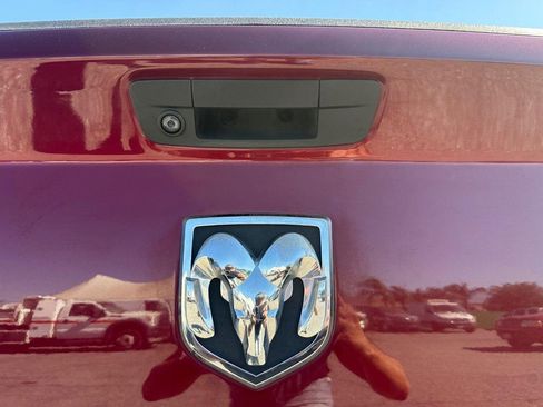 Used 2019 RAM 1500 Classic SLT image 43