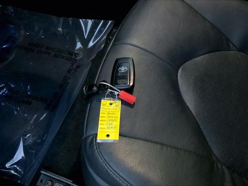 Used 2024 Toyota Camry XSE FWD image 13