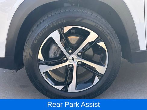 Used 2024 Chevrolet Trax RS w/ Sunroof Package image 11