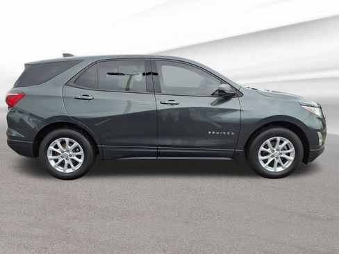 Certified 2019 Chevrolet Equinox LS w/ LS Convenience Package FWD image 7