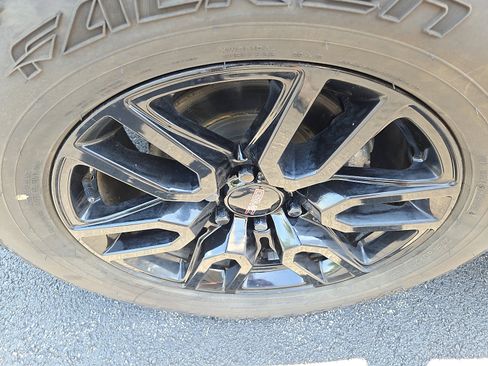 Used 2021 GMC Sierra 1500 Elevation w/ Preferred Package image 11