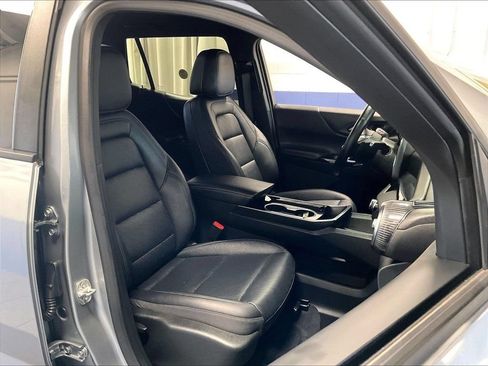 Used 2025 Chevrolet Equinox LT w/ Convenience Package II AWD/4WD image 11
