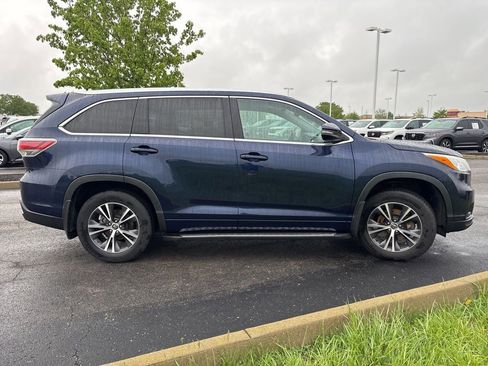 Used 2016 Toyota Highlander XLE FWD image 14
