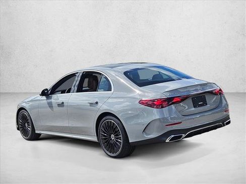 New 2026 Mercedes-Benz E 450 4MATIC Sedan image 9