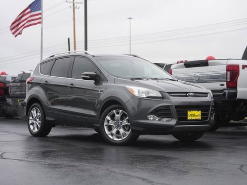 Used 2015 Ford Escape Titanium image 2