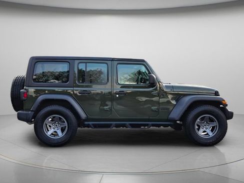 Used 2022 Jeep Wrangler Unlimited Sport AWD/4WD image 8