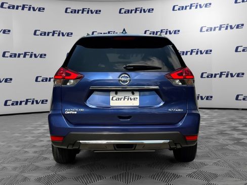 Used 2018 Nissan Rogue SV AWD/4WD image 4