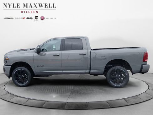 New 2026 RAM 2500 Laramie AWD/4WD image 13